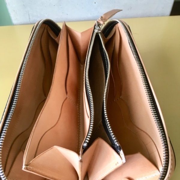 画像4: 【30％OFF】【栃木レザー製】ラウンドジップウォレット『ビッグ』 (4)