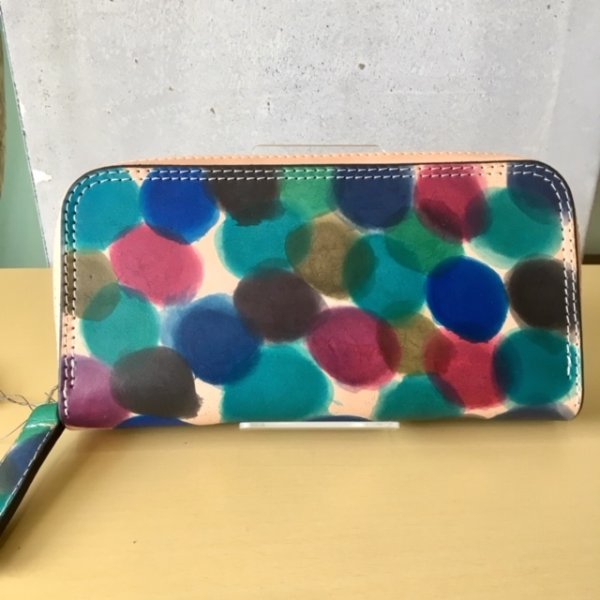 画像1: 【30％OFF】【栃木レザー製】ラウンドジップウォレット『ビッグ』 (1)