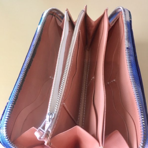 画像6: 【ナイルクロコ使用!】ラウンドジップウォレット『Blue Cheese』 (6)